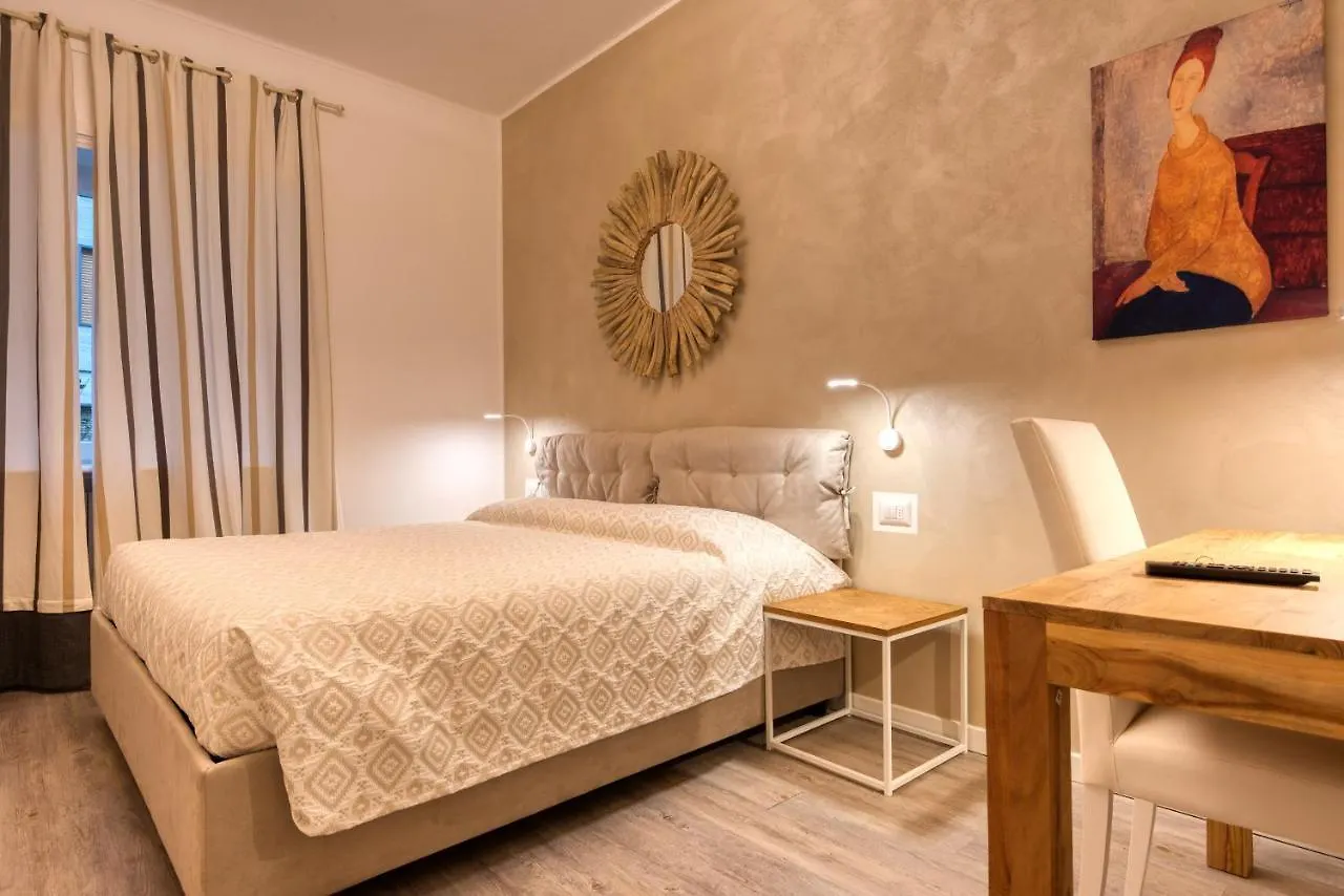 Maison Castelli Bergamo 0*,